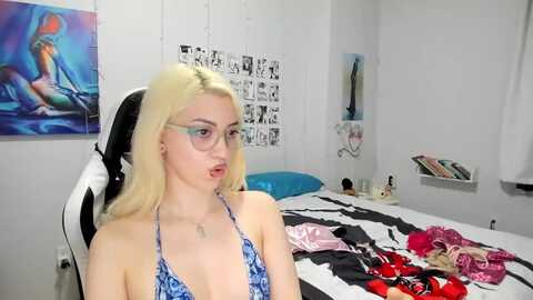 annatame @ myfreecams on 20240415