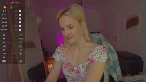 gingervi @ myfreecams on 20240415