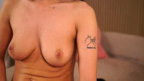 audreyzanne @ myfreecams on 20240416