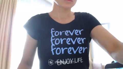 hrystina_ @ myfreecams on 20240416