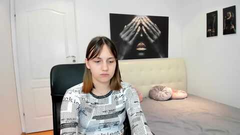 huntergirll @ myfreecams on 20240416