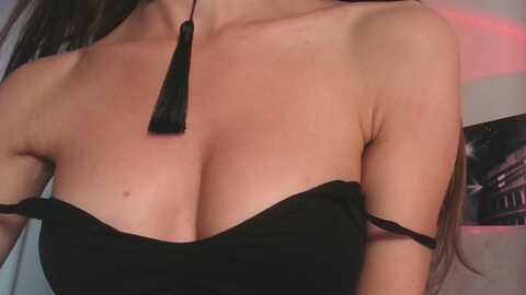 ice_petal @ myfreecams on 20240416