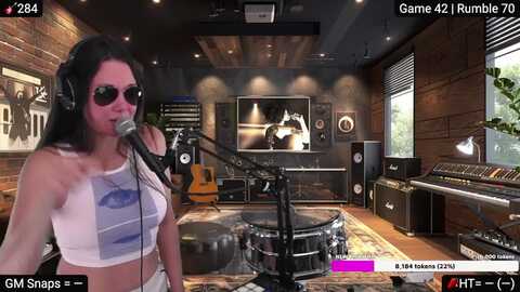 deszeppelin @ myfreecams on 20240417