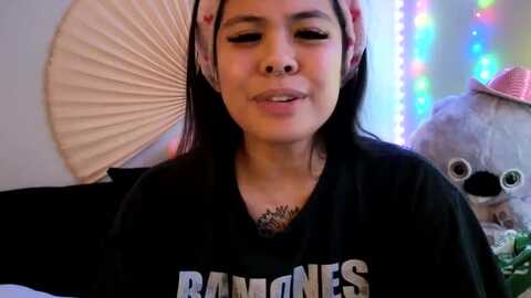 dolllface @ myfreecams on 20240417