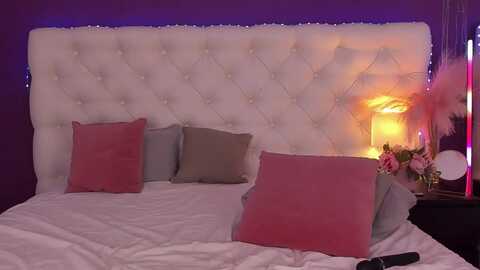 dominica_mini @ myfreecams on 20240417