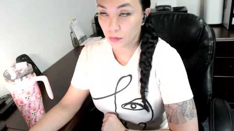 mickaylamoon @ myfreecams on 20240417