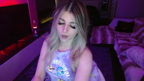 serafina @ myfreecams on 20240417
