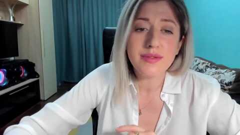 sweetdelia_ @ myfreecams on 20240417