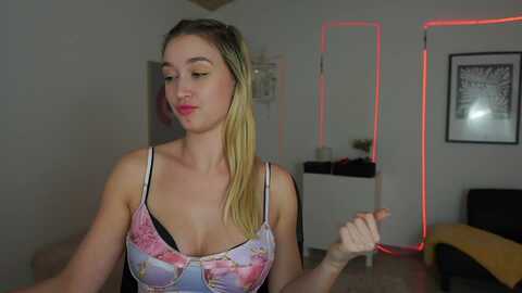 alexis__texas @ myfreecams on 20240418