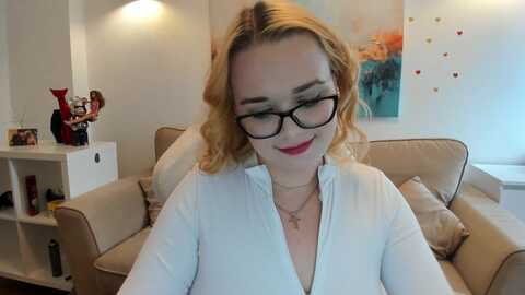 endorphinn @ myfreecams on 20240418