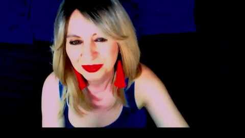 ineedslaves @ myfreecams on 20240418