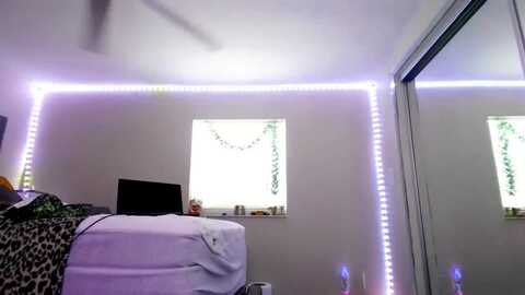 elymarie @ myfreecams on 20240419