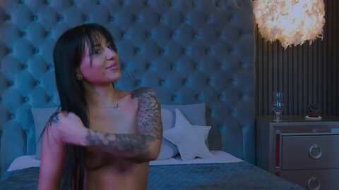 amelynoir @ myfreecams on 20240420