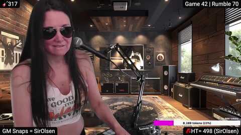deszeppelin @ myfreecams on 20240420