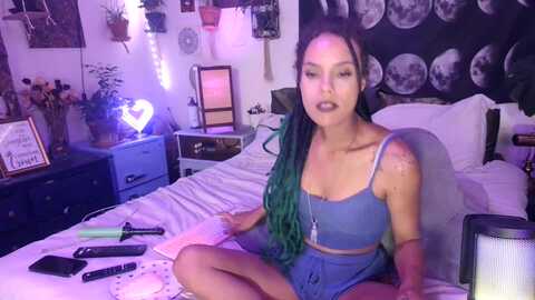 lunarlexxx @ myfreecams on 20240420