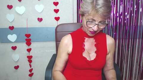 hollyincresh @ myfreecams on 20240421