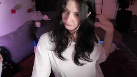 roomtoavoid @ myfreecams on 20240421