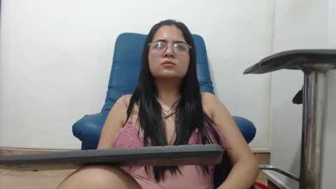 violeta_97 @ myfreecams on 20240421