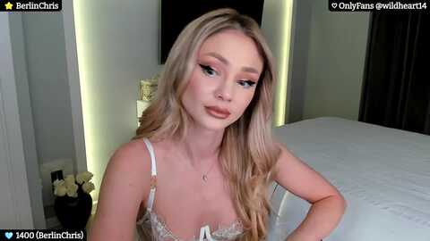 yveline @ myfreecams on 20240421