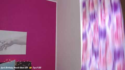 erinsbday @ myfreecams on 20240422