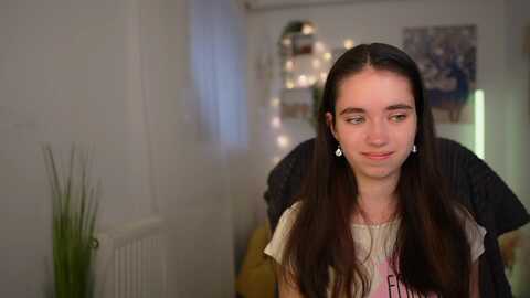 gia_paige18 @ myfreecams on 20240422