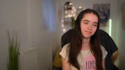 gia_paige18 @ myfreecams on 20240422