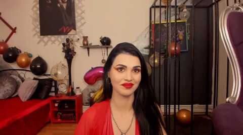 leanoire @ myfreecams on 20240422