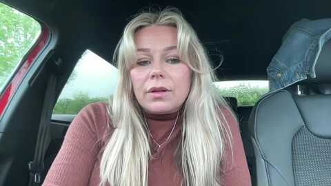 little_l @ myfreecams on 20240422