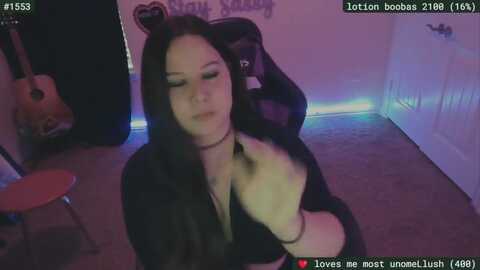 sassysarah94 @ myfreecams on 20240422