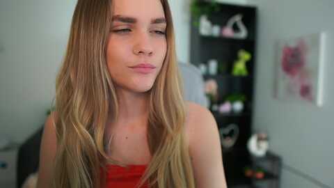 skyla_novea_ @ myfreecams on 20240422