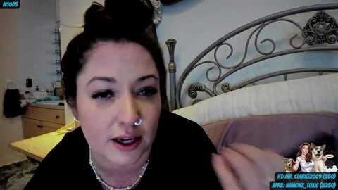 toxic_haze @ myfreecams on 20240422