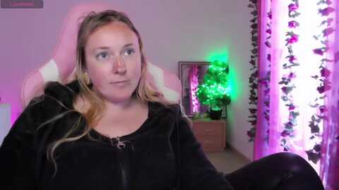 kissica @ myfreecams on 20240423