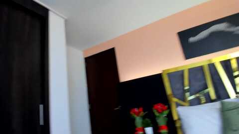 martina_brown @ myfreecams on 20240423