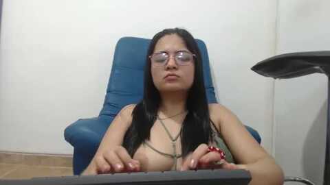 violeta_97 @ myfreecams on 20240423