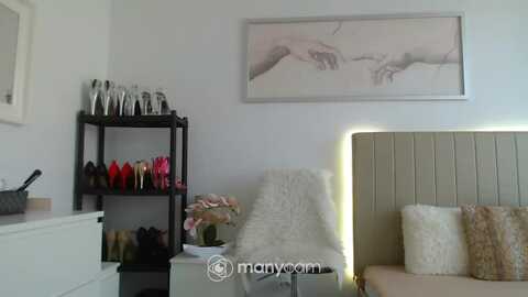hrystina_ @ myfreecams on 20240424