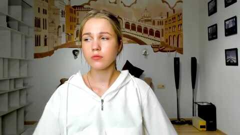 kate_lewiss @ myfreecams on 20240424