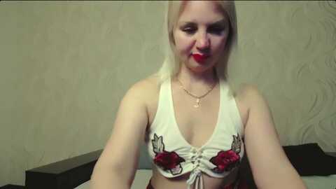 rosehope @ myfreecams on 20240424
