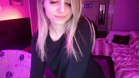 serafina @ myfreecams on 20240424