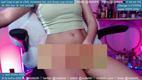 violishh @ myfreecams on 20240424