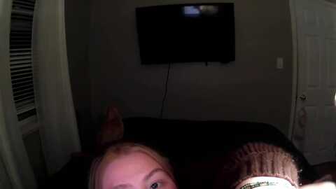 acadia_lee @ myfreecams on 20240425