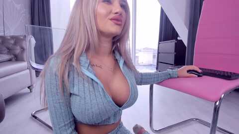 audreyryen @ myfreecams on 20240425