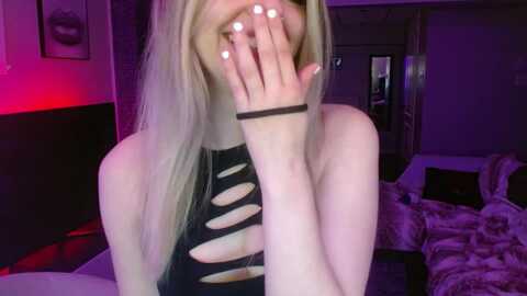 serafina @ myfreecams on 20240425