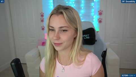 snowkitty @ myfreecams on 20240425