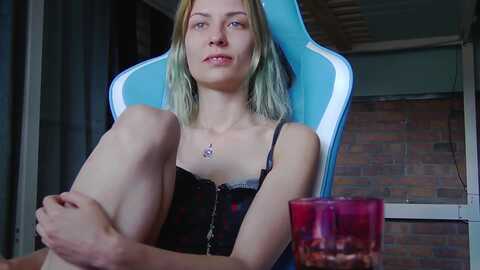 karoline121 @ myfreecams on 20240426