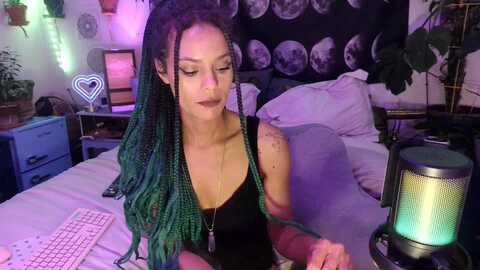 lunarlexxx @ myfreecams on 20240426