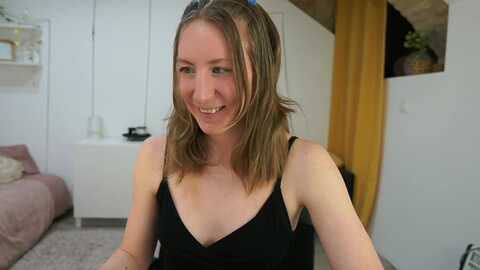 samantha_snt @ myfreecams on 20240426