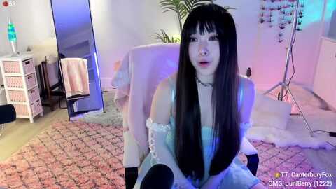 acaiberry @ myfreecams on 20240428