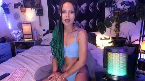 lunarlexxx @ myfreecams on 20240428