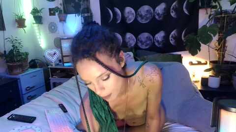 lunarlexxx @ myfreecams on 20240428