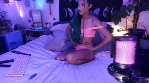 lunarlexxx @ myfreecams on 20240429